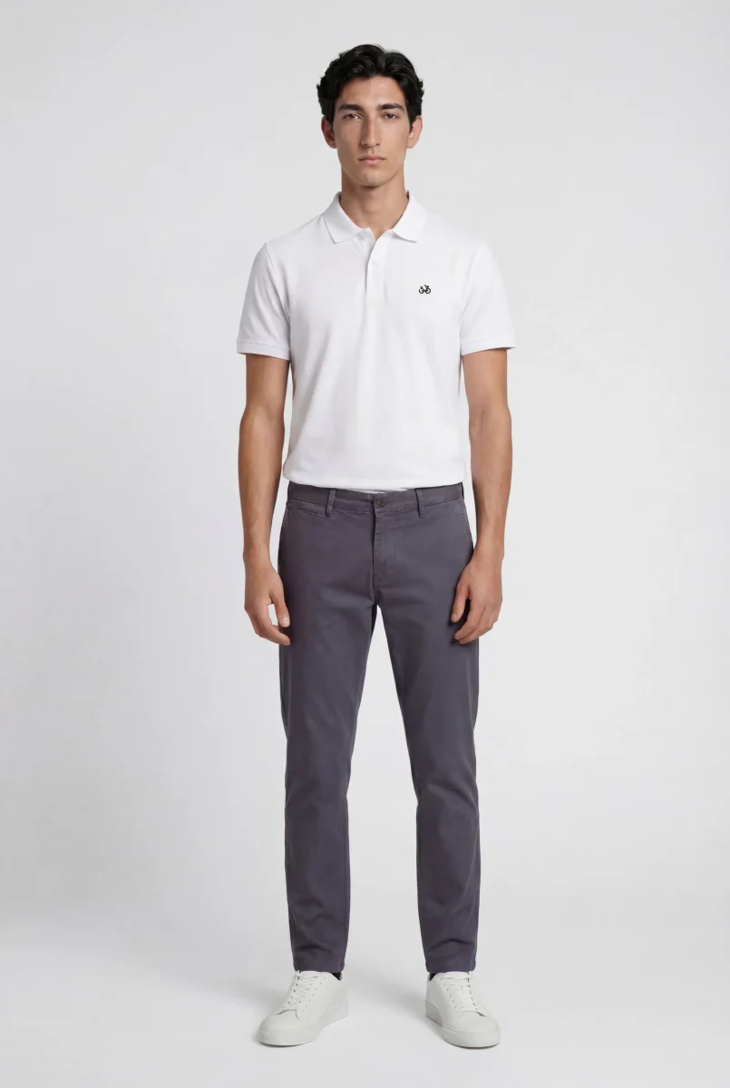 Polo slim fit em algodão piquet com detalhes em contraste no interior da carcela - Image 8