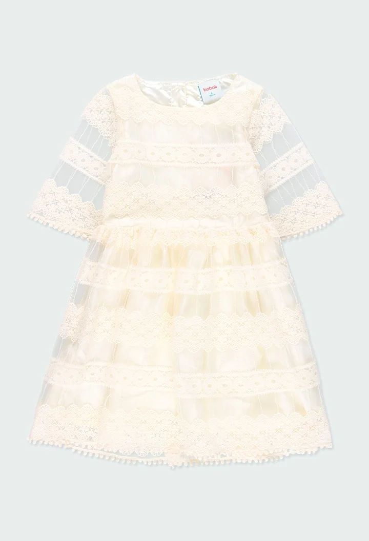 Vestido de cerimónia em tule bordado