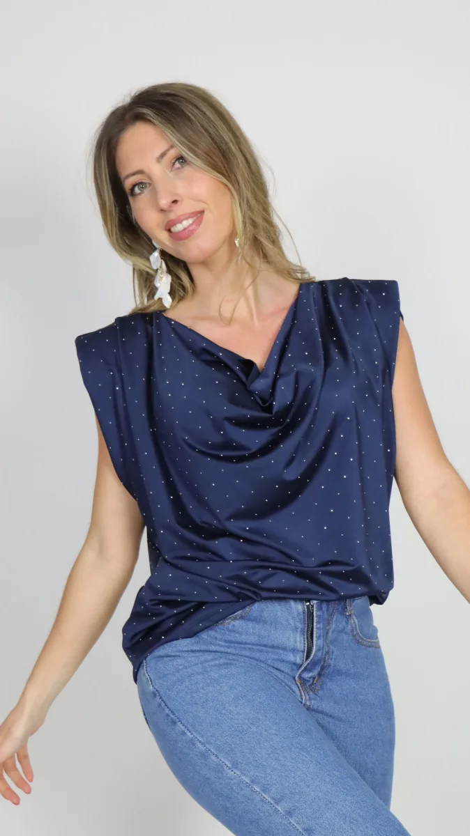 Blusa acetinada com brilhantes - Image 2