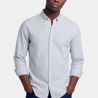 Camisa casual slim fit em algodão linho com riscas