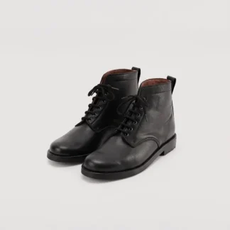 Botas Artesanais em Pele Preta