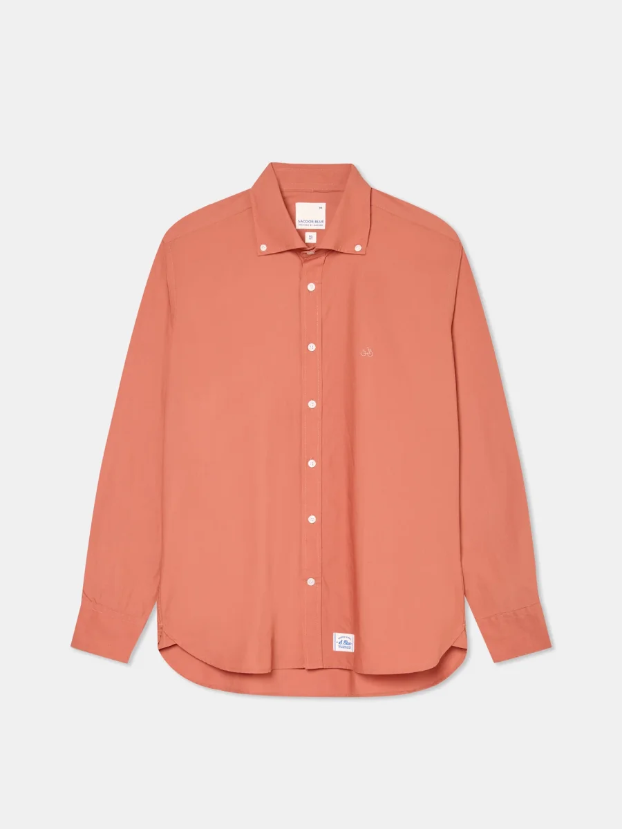 Camisa regular fit com colarinho com botão em tecido de algodão