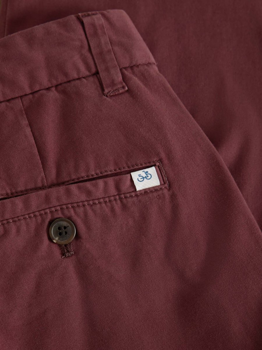 Calças chino slim fit com bolso smart com fecho de correr em tecido de algodão-elastano - Image 4