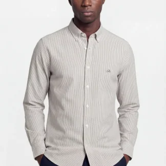 Camisa casual slim fit em algodão Oxford com riscas