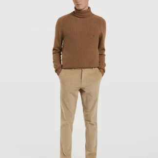 Calças chino bombazina slim fit