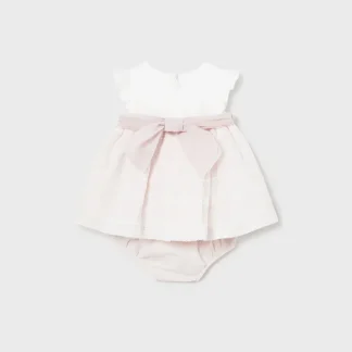 Vestido de cerimónia com tapa fraldas